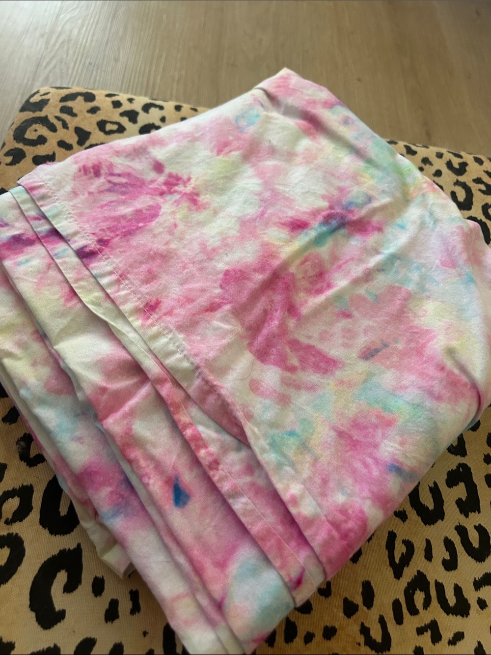 🤍 Pottery Barn Teen tye-dye TWIN XL FLAT SHEET